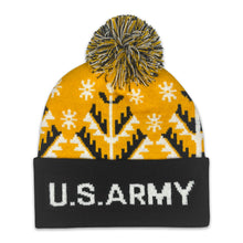 Load image into Gallery viewer, Army Star Knit Pom Beanie